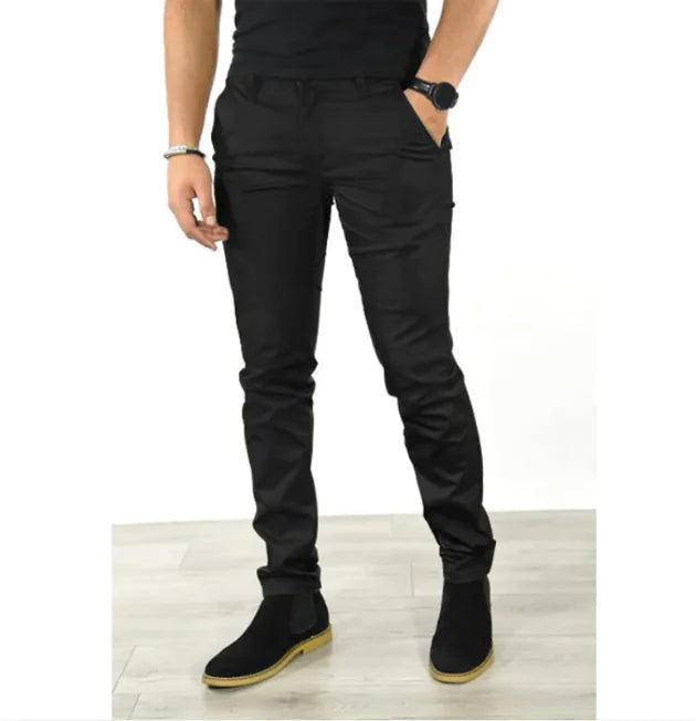 Essential Men's Classic Fit Trousers